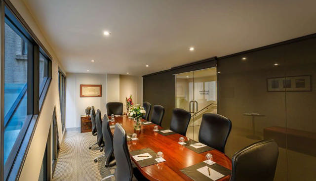 Batmans Hill on Collins